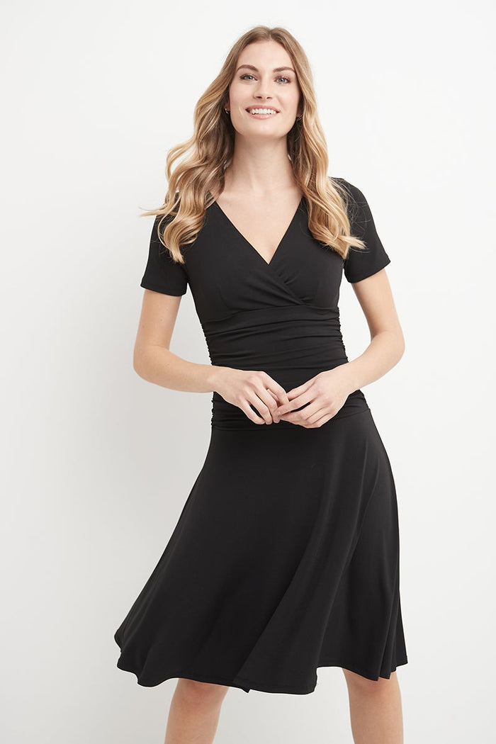 rekucci Form-fitting Short Sleeve Dress with Ruching black