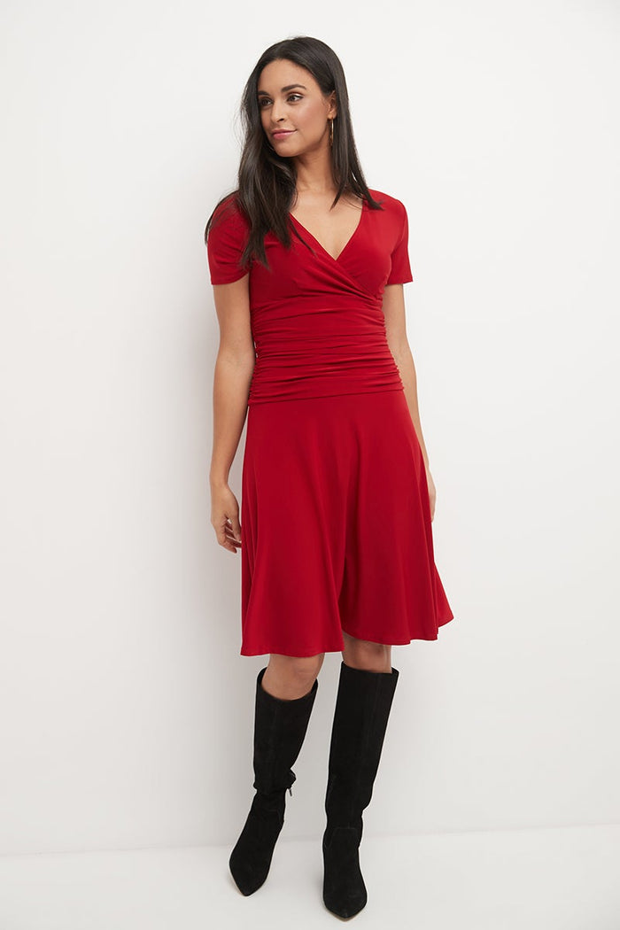 Rekucci Form-fitting Short Sleeve Dress With Ruching Cherry