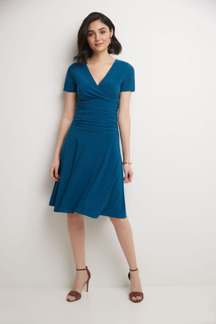 Rekucci Form-fitting Short Sleeve Dress With Ruching Teal