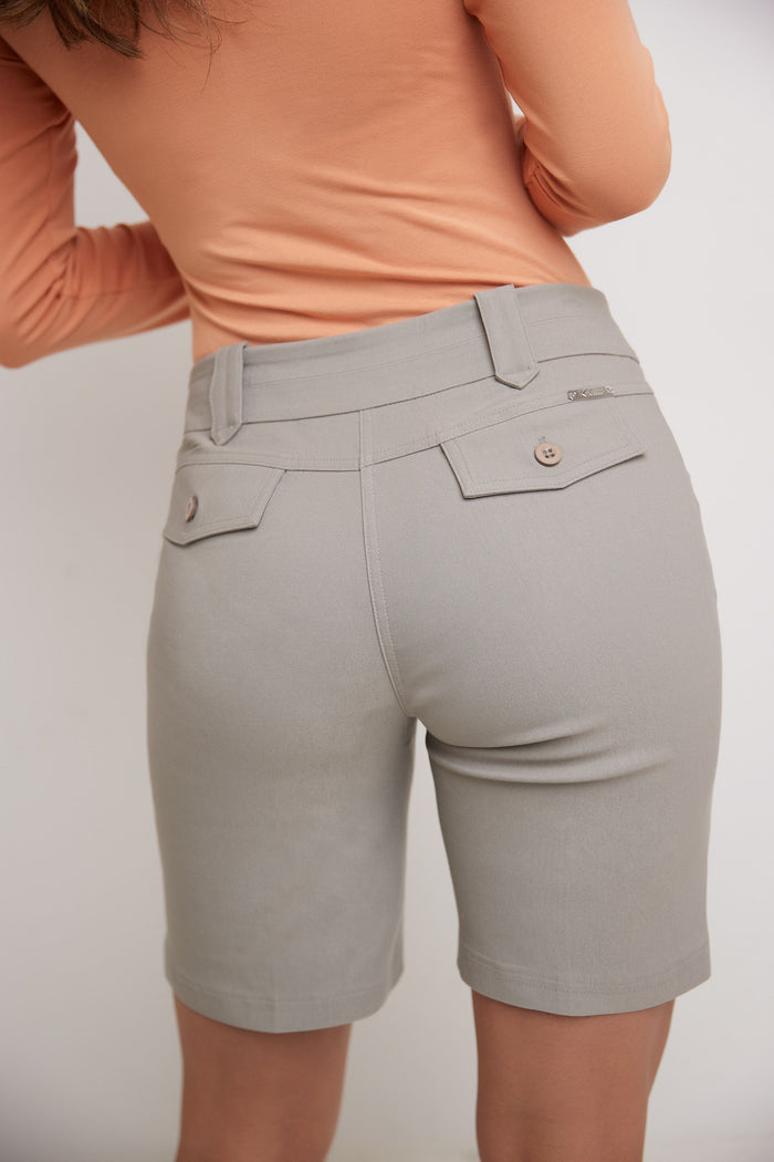 Rekucci Pull-on 8.5” Classic Shorts With Belt Loops Silver