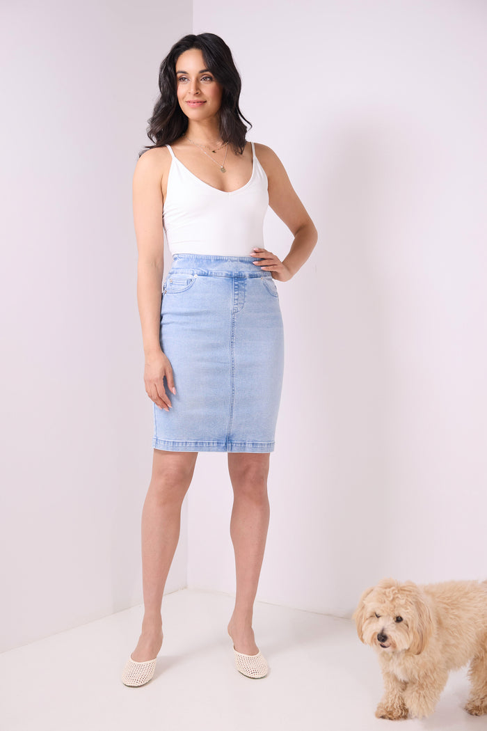 Rekucci Pull-on Denim Skirt With 5 Pockets Light-wash