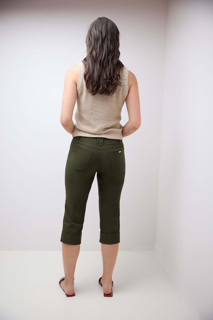 Rekucci Chic Capri With Classic Cuffed Hem Olive