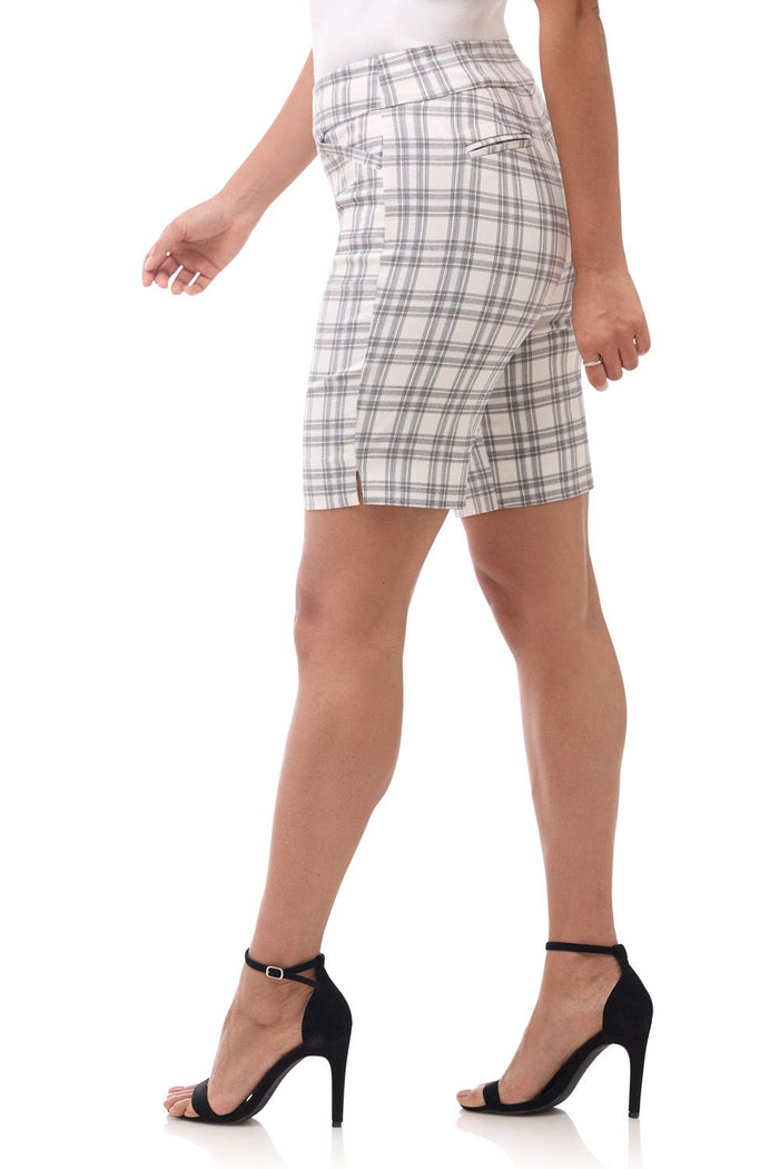 Rekucci Rekucci EcoCosy 9" Walking Short With Pockets Ivory/black-plaid