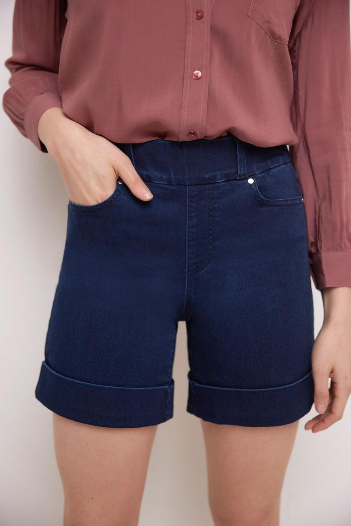 Rekucci Rekucci Women's 6 Inch Pull-On Chic Cuffed Jean Short Ink-rinse