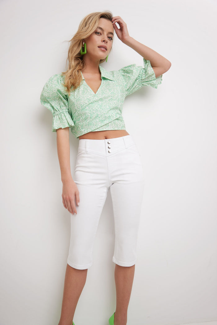 rekucci Rekucci Women's Comfort Jean Capri with Snap Detail white