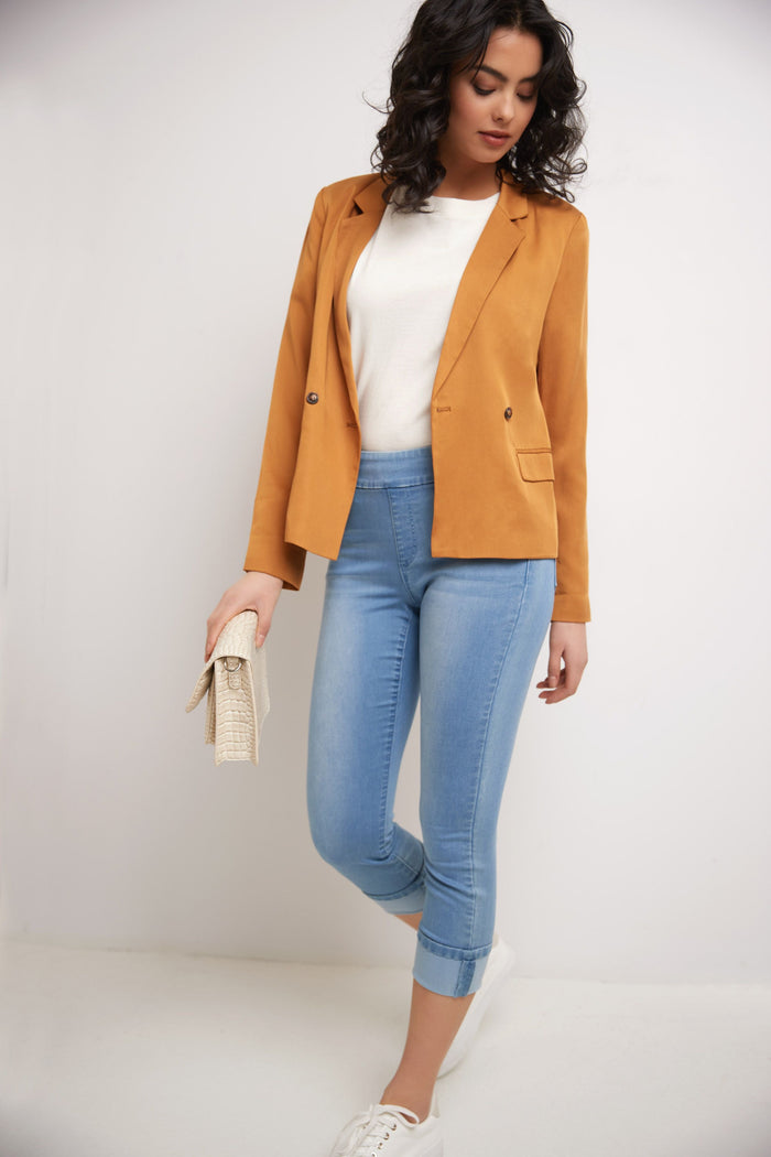 Rekucci Rekucci Women's Pull-On Skinny Fit Jean Capri With Cuff Light-wash