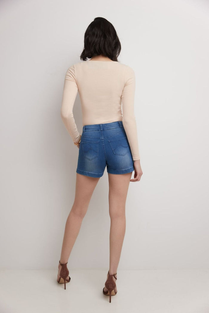 Rekucci Rekucci Women's Slimming 5 Inch Jean Short With Snap Detail Malibu-sandblast