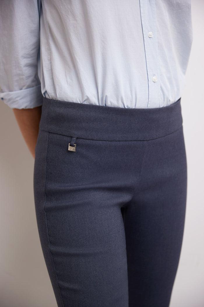 Rekucci Secret Pocket Capris With Wide Waistband Indigo
