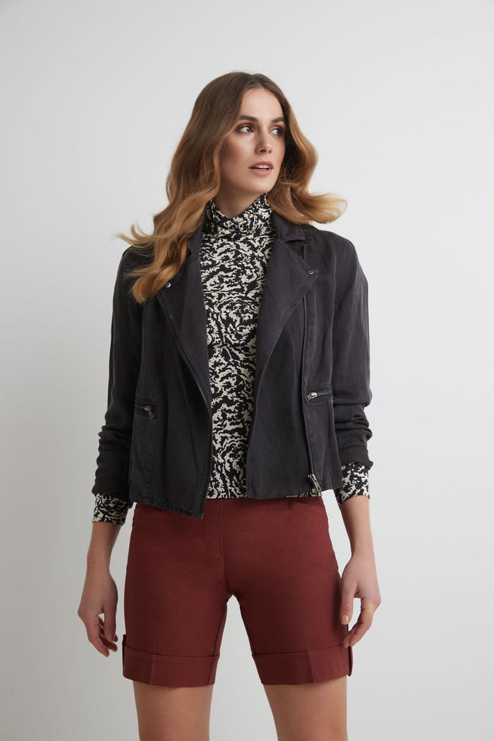 Rekucci Women’s 8” Classic Shorts With Stitched Cuff Terracotta