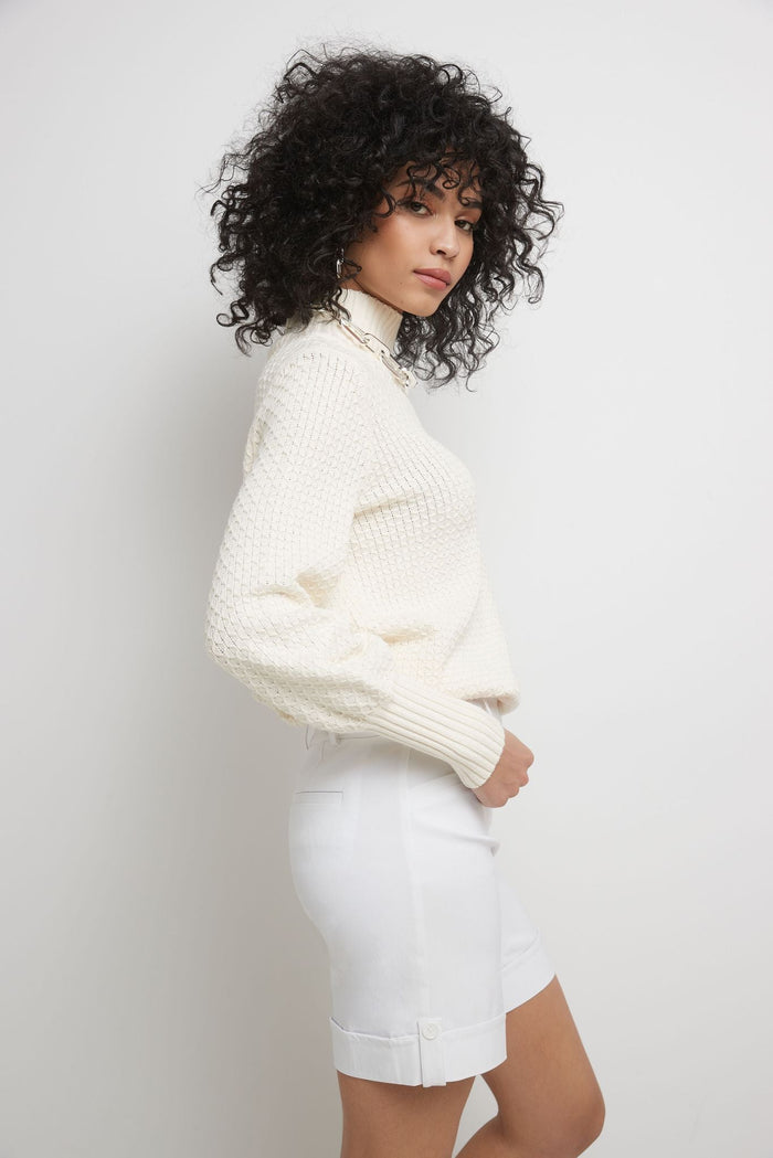 Rekucci Women’s 8” Classic Shorts With Stitched Cuff White