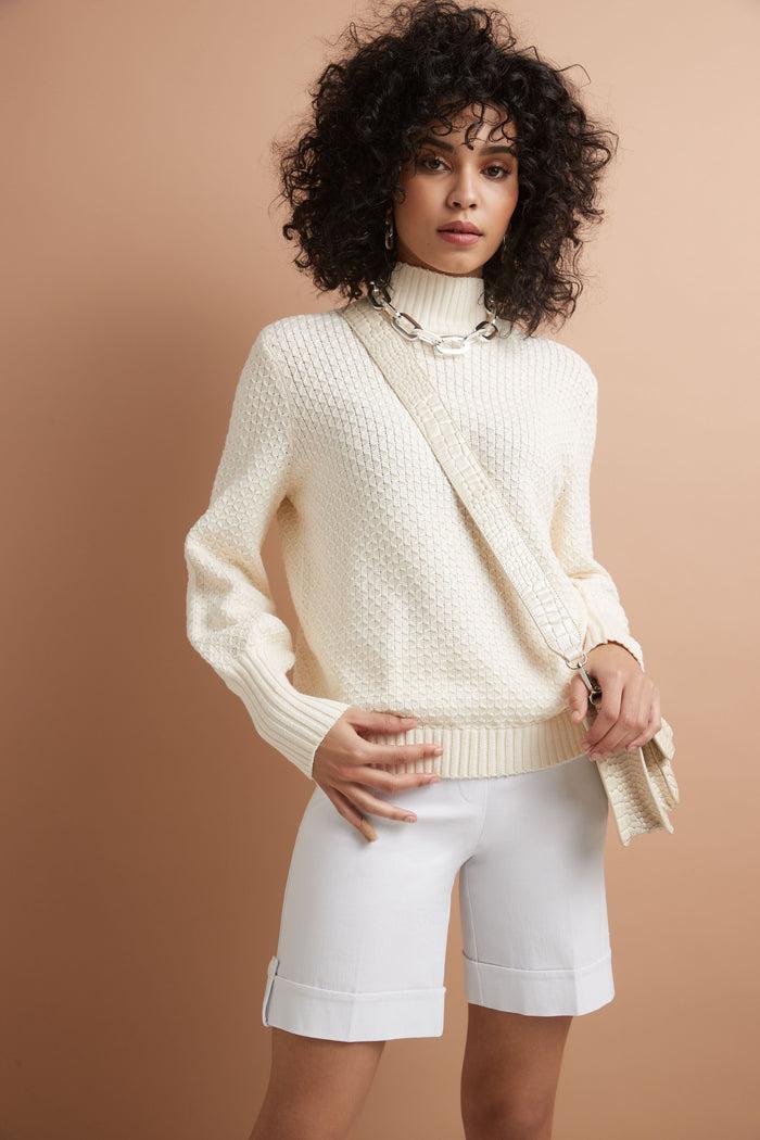 rekucci Women’s 8” Classic Shorts with Stitched Cuff white