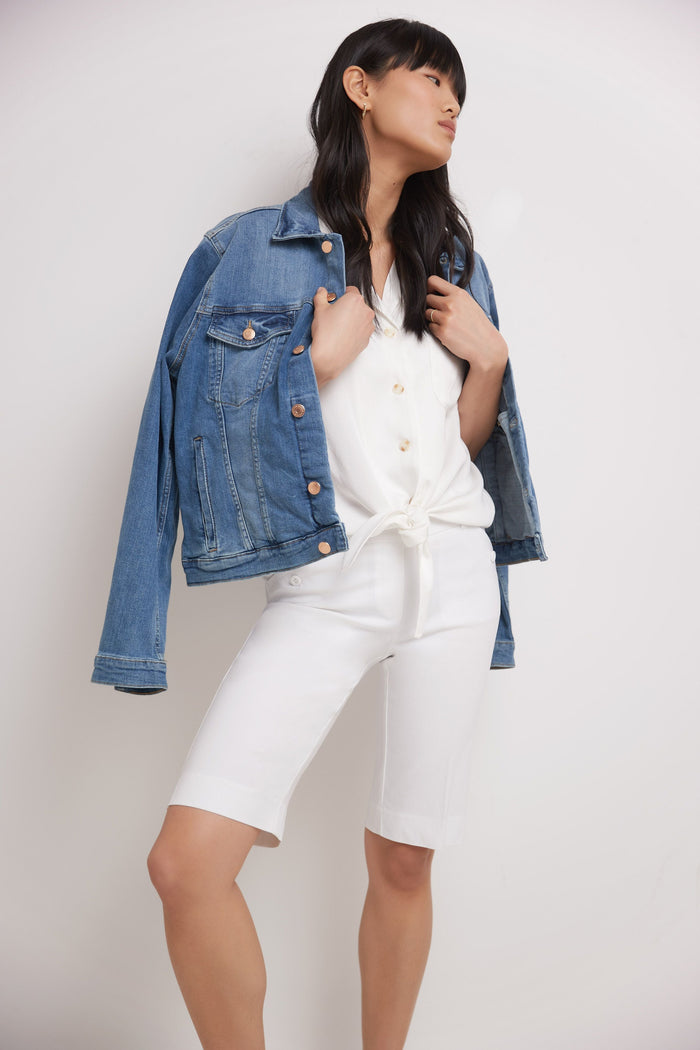 Rekucci Women’s Classic Bermuda Shorts With Slant Pockets White