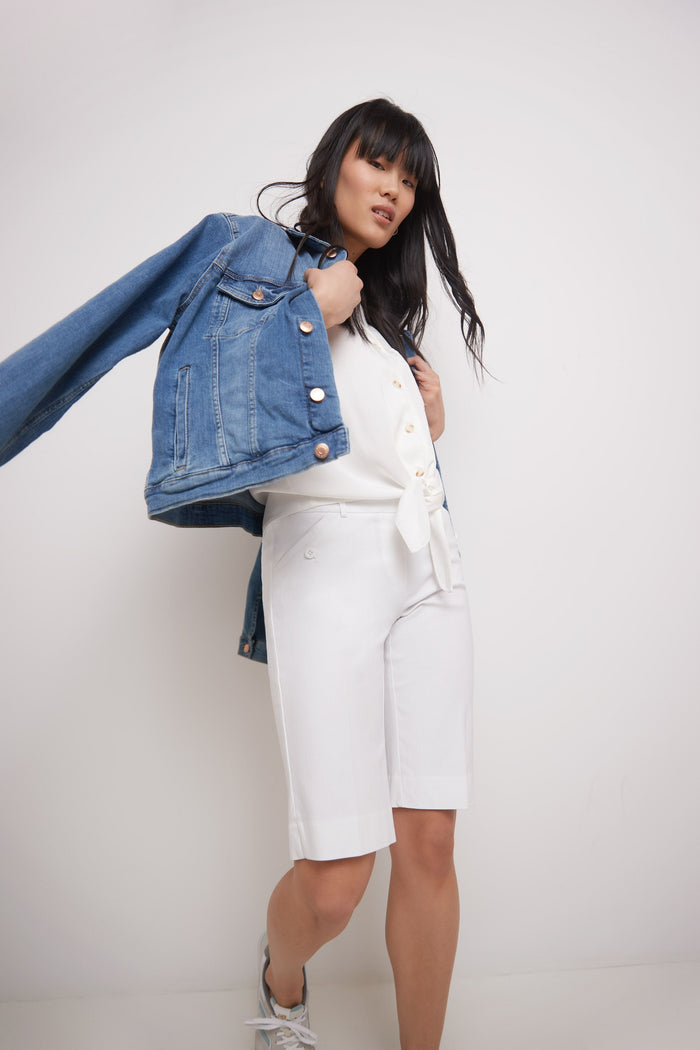 rekucci Women’s Classic Bermuda Shorts with Slant Pockets white