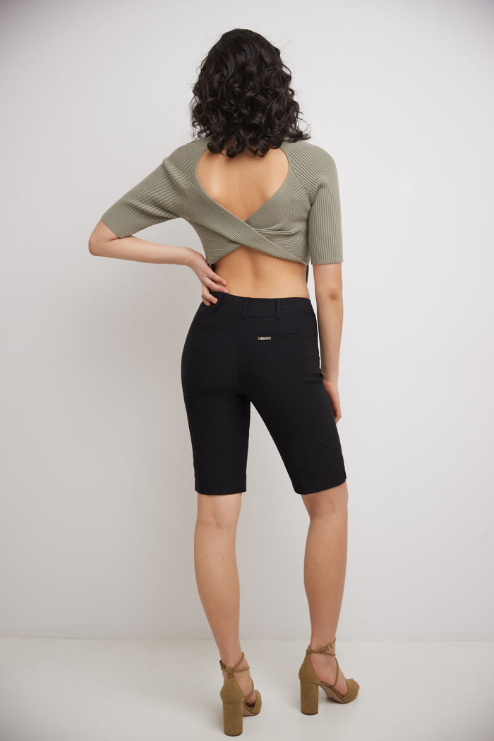 Rekucci Women’s Classic Bermuda Shorts With Slant Pockets Black