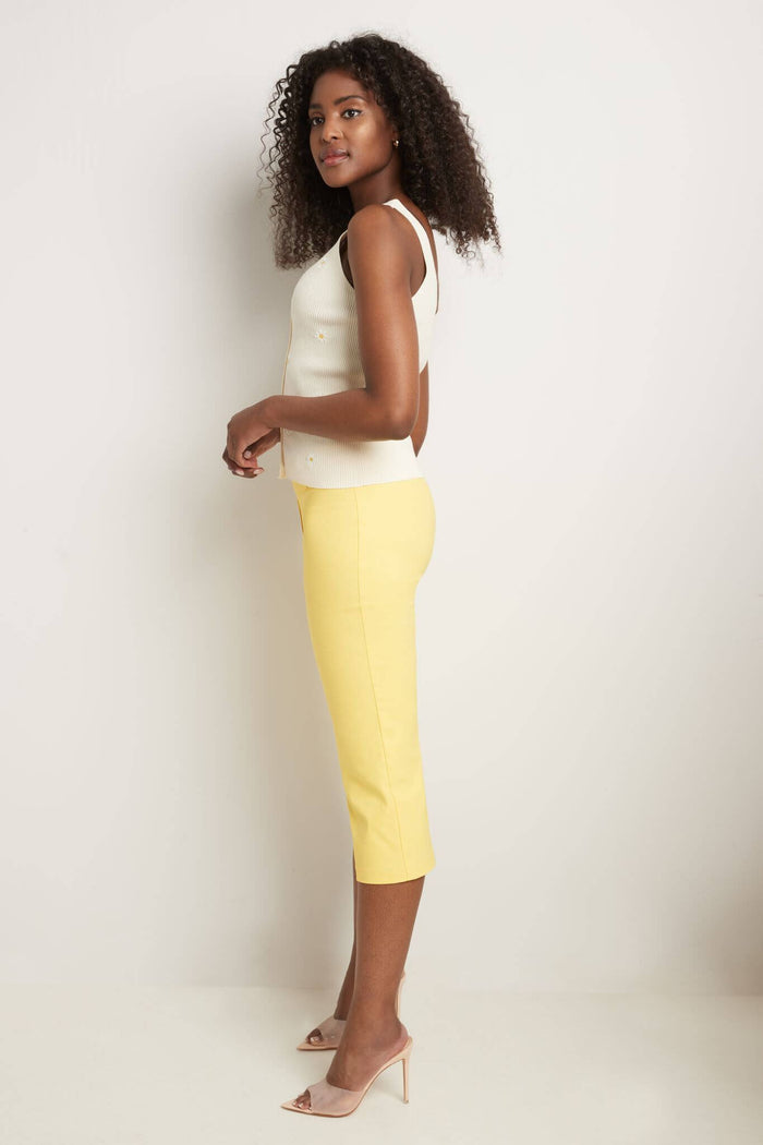 Rekucci Women’s Straight Leg Capris With Chic Styling Buttercup