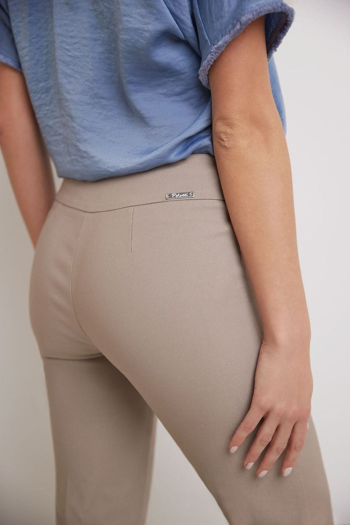 Rekucci Women’s Straight Leg Capris With Chic Styling Khaki