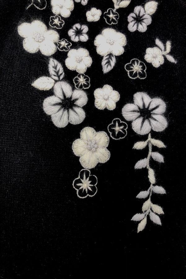 Richard Grand CARDIGAN LONG EN CACHEMIRE BRODÉ À FLEURS. D-25034/46ML NOIR