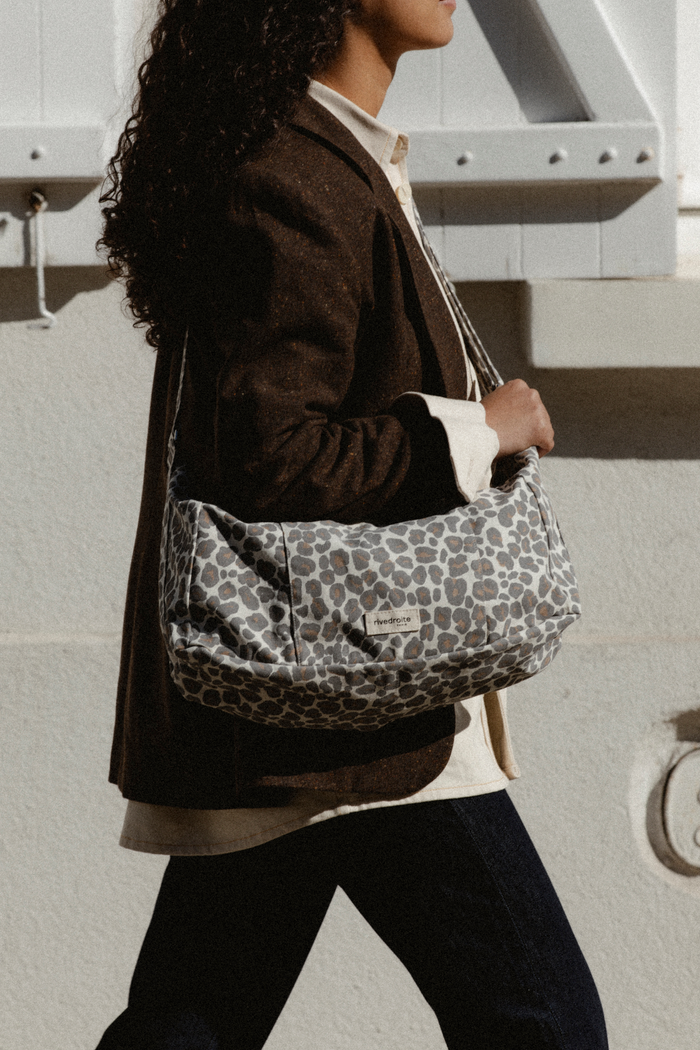 rive droite Charlot le sac Crossbody Polycoton recyclé Léopard Gris