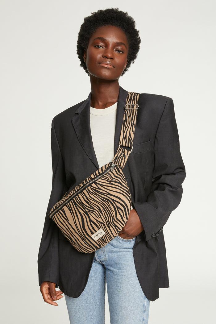 Rive Droite Custine XL Le Sac Banane Coton Recyclé Zèbre