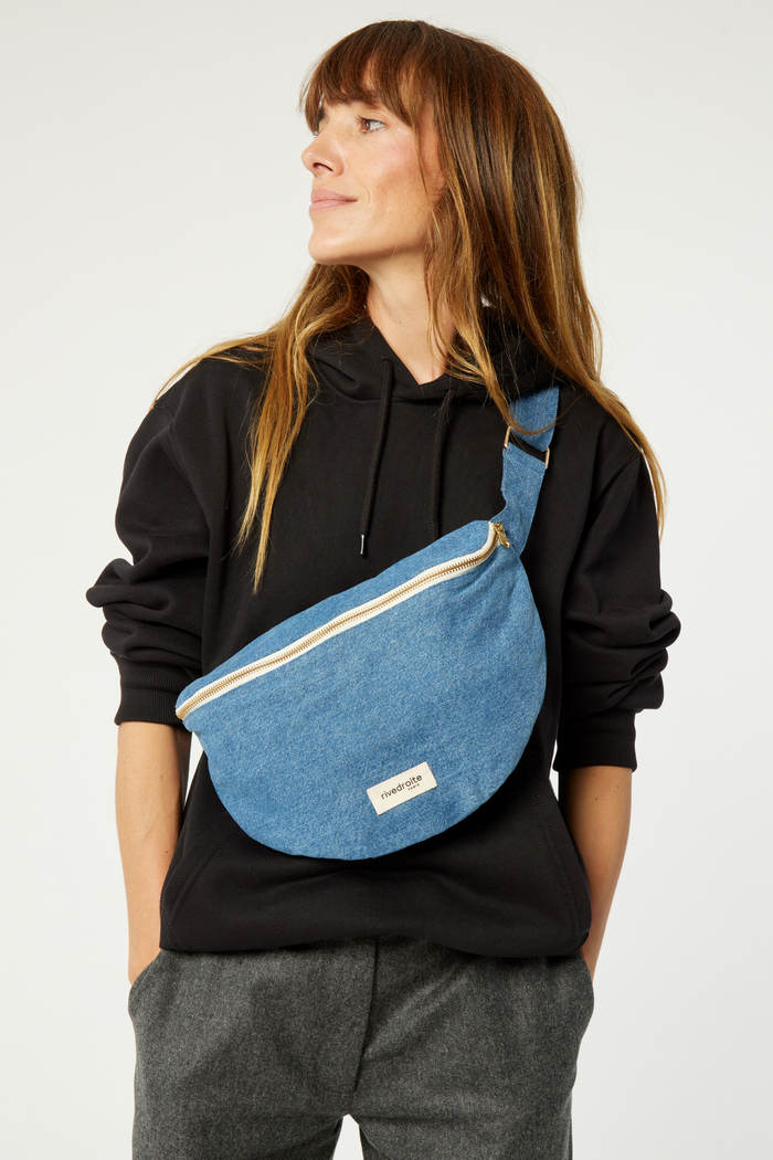 Rive Droite Custine XL Le Sac Banane Denim Clair Upcyclé