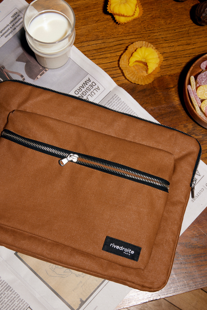 rive droite Vivienne la housse d'ordinateur 13'' Coton recyclé Camel