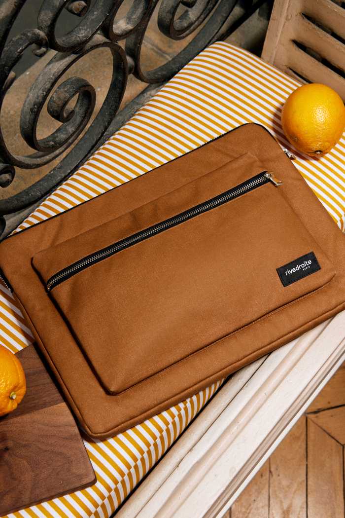 rive droite Vivienne la housse d'ordinateur 15'' Coton recyclé Camel