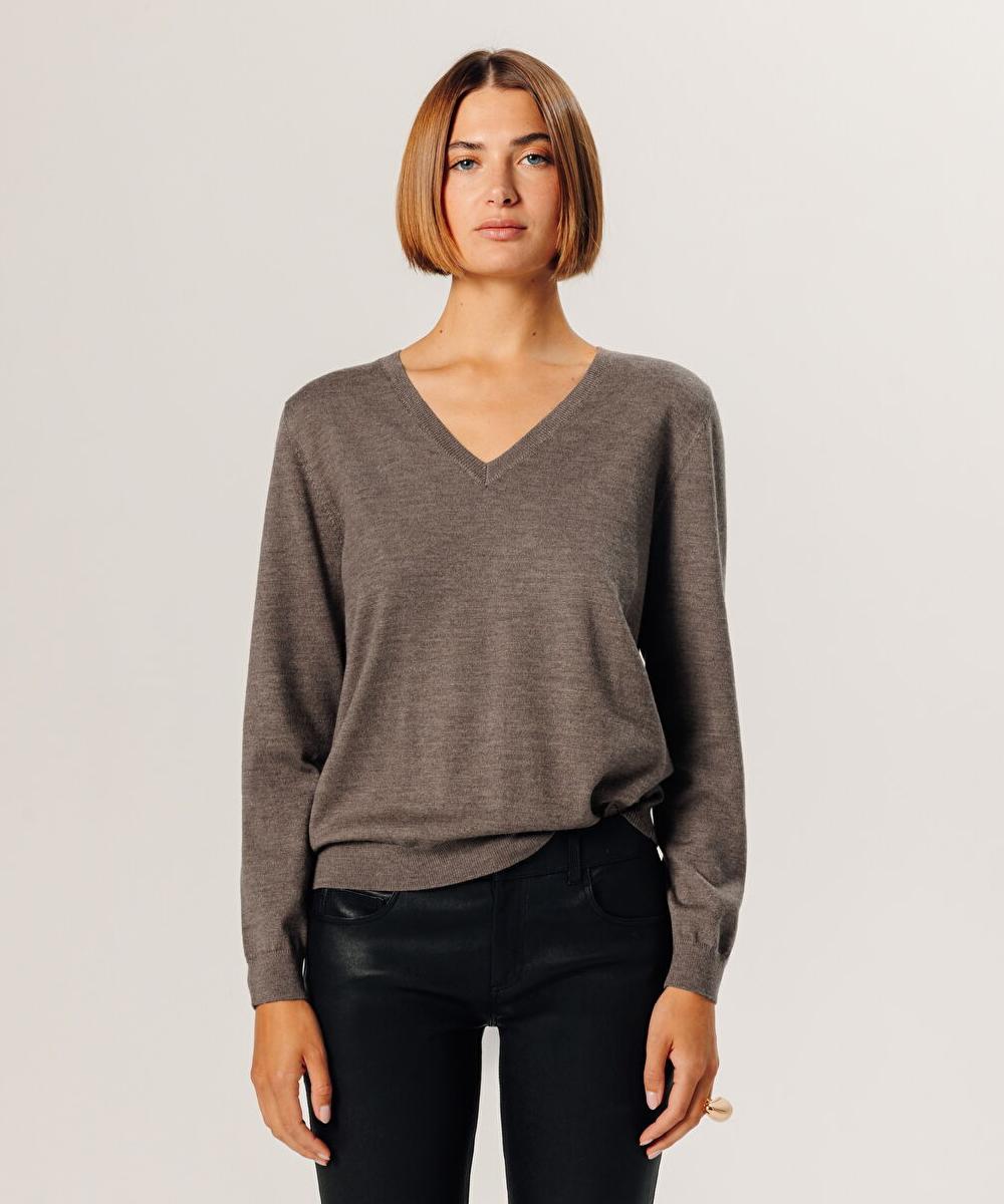 rodier Pull col V en laine mérinos marron taupe