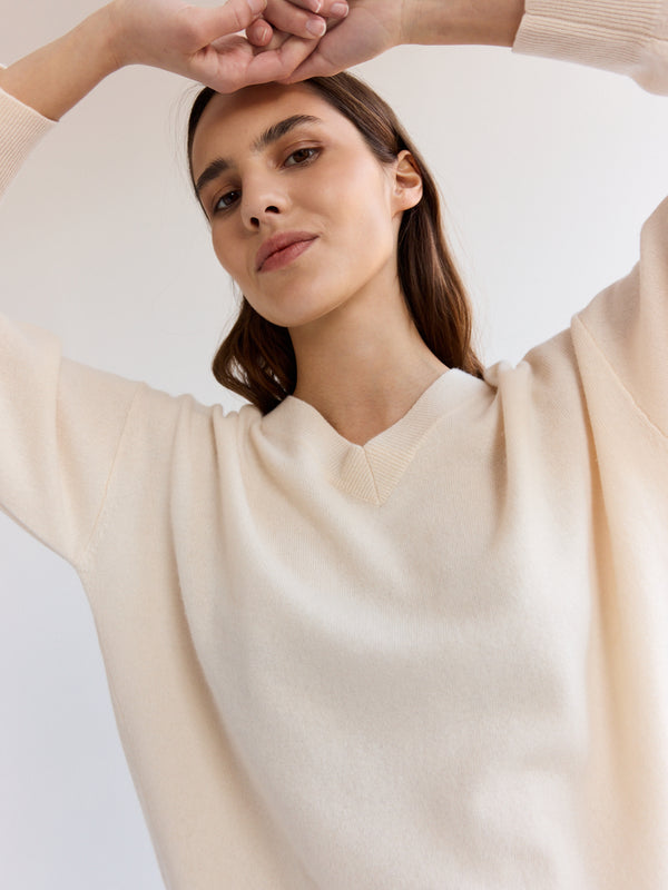 rue blanche Solux V sweater 25p Ivory