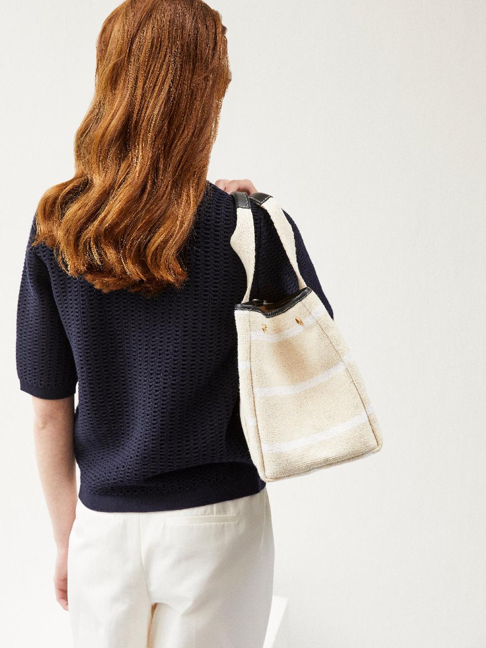 Rue De Verneuil TRAVERSÉE M - CLUB BEIGE