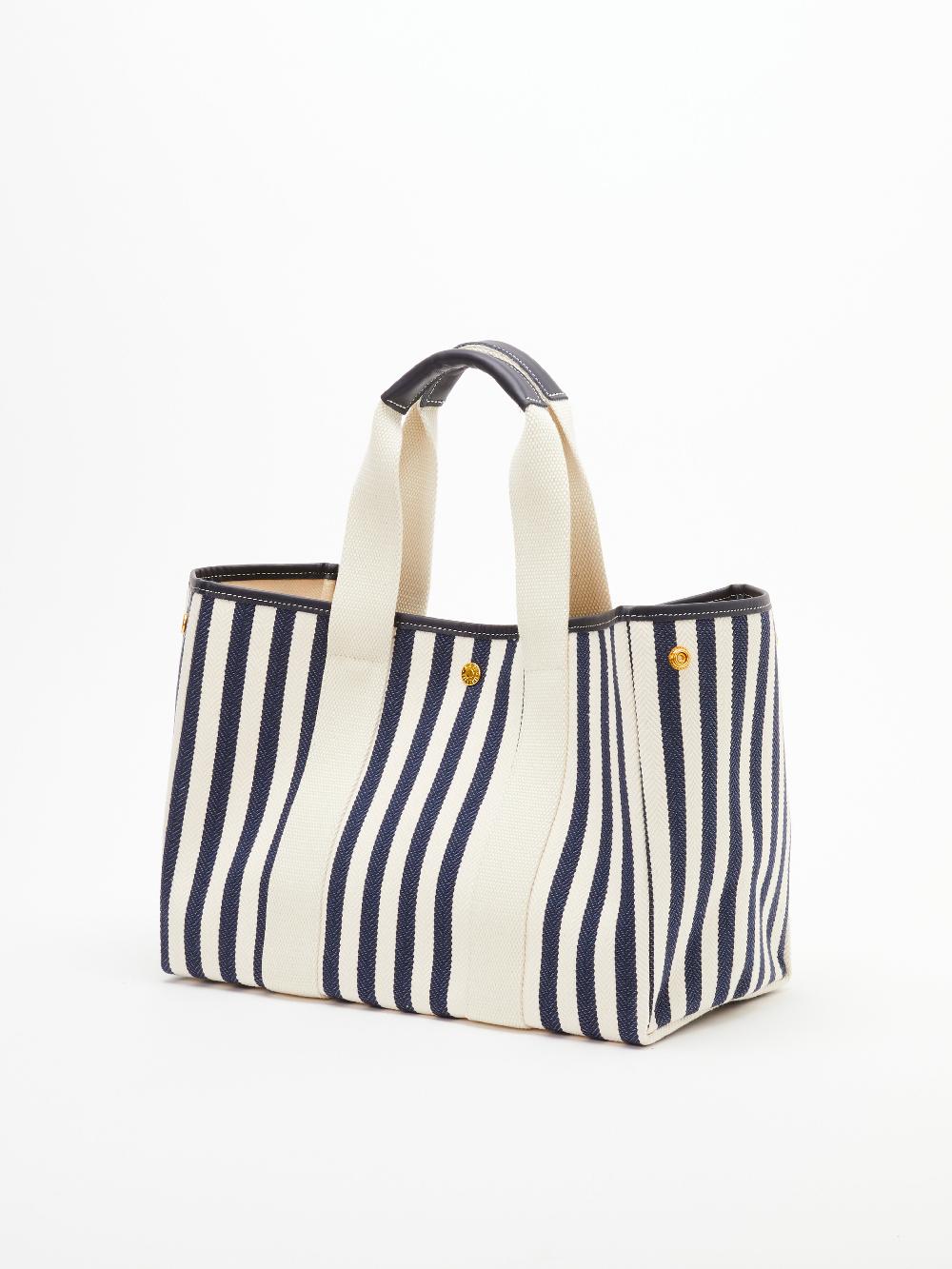 Rue De Verneuil TRAVERSÉE M - PALAIS ROYAL NAVY