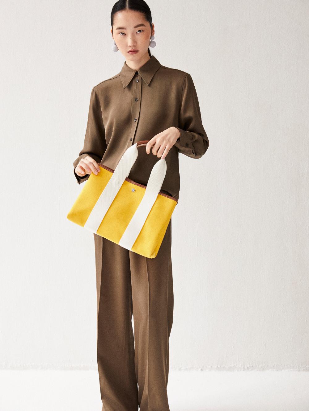 Rue De Verneuil TRAVERSÉE M - ST PAUL YELLOW