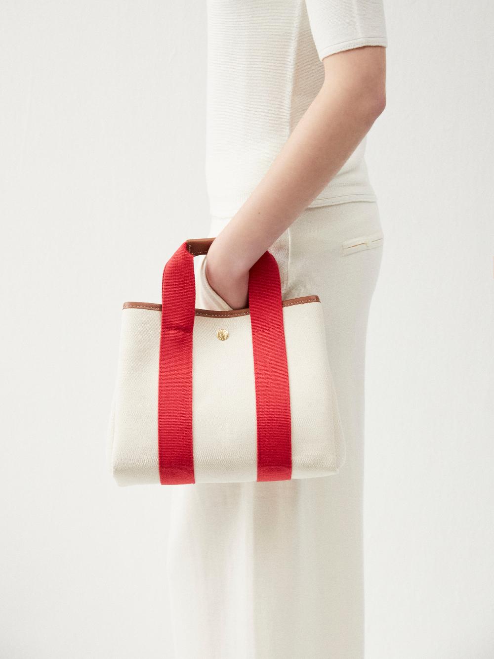 rue de verneuil TRAVERSÉE S - ESSENTIALS RED