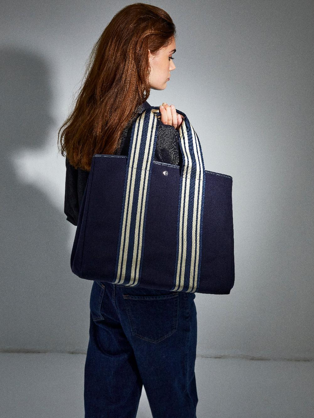 Rue De Verneuil TRAVERSÉE L - NAVY EQUESTRIAN FLANNEL