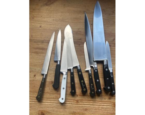 Sabatier PAQUET SURPRISE INOX - Un Total De 2 Mètres De Lame (minimum 7 Couteaux Dans Le Paquet) Sabatier - SURPRISE 2 M