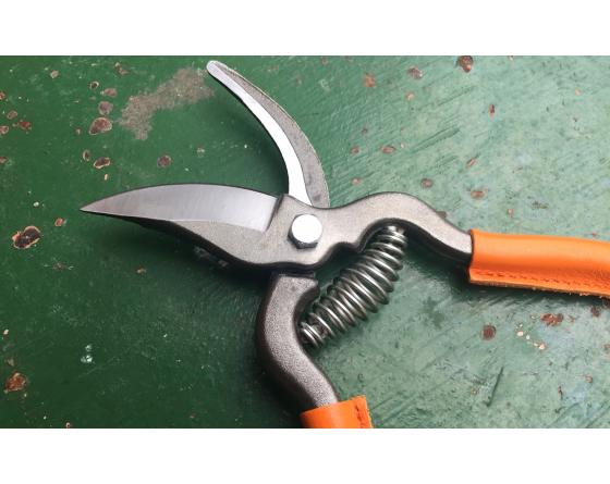 Sabatier Sécateur De Jardin 18 Cm - Revêtement Des Branches En Cuir ORANGE Locau -Thiers - 30269