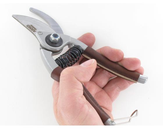 Sabatier Sécateur De Jardin 20 Cm - Revêtement Des Branches En Cuir Arno - Thiers - 37103