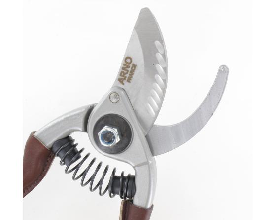 Sabatier Sécateur De Jardin 20 Cm - Revêtement Des Branches En Cuir Arno - Thiers - 37103