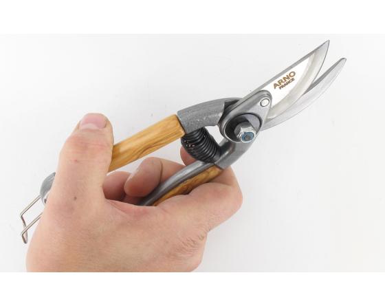 Sabatier Sécateur De Jardin 20 Cm - Revêtement Des Branches Olivier Arno - Thiers - 37111