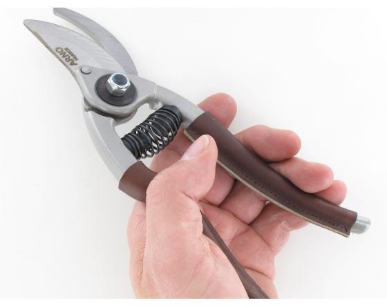 Sabatier Sécateur De Jardin 23 Cm - Revêtement Des Branches En Cuir Arno - Thiers - 37104