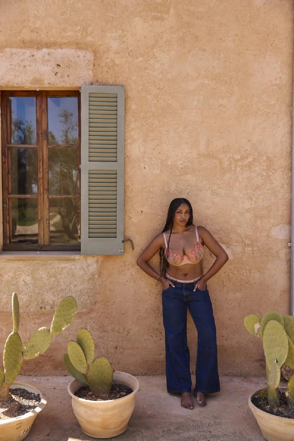 Sans Complexe Soutien-gorge Corbeille Georgia Broderie Multicolore Fond Tuscany