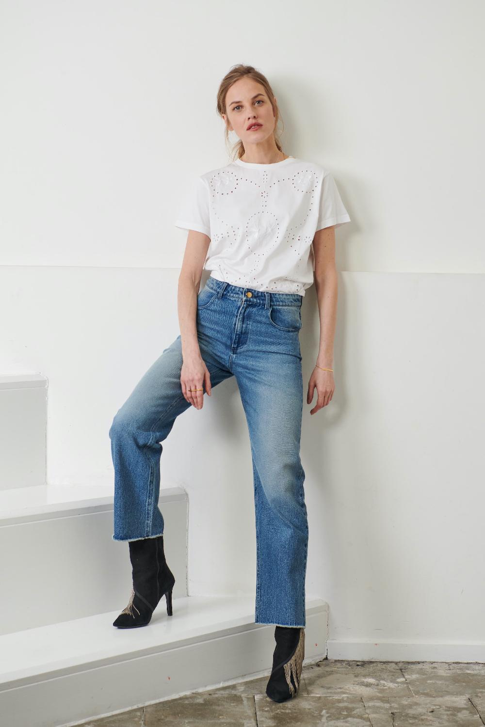 Sarah De Saint Hubert DAISY EMBROIDERED T-SHIRT - White