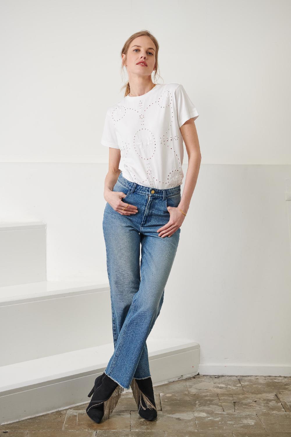 Sarah De Saint Hubert DAISY EMBROIDERED T-SHIRT - White
