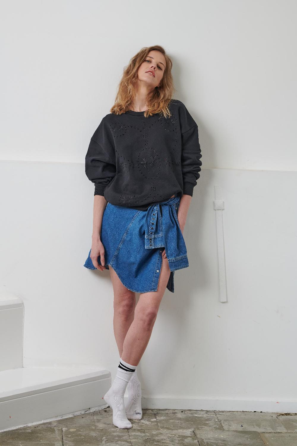 Sarah De Saint Hubert DIDI EMBROIDERED SWEATSHIRT - Black