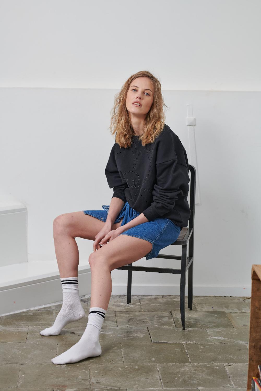 Sarah De Saint Hubert DIDI EMBROIDERED SWEATSHIRT - Black