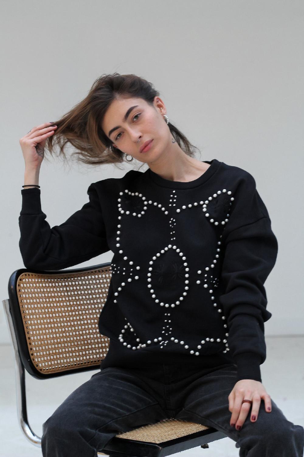 Sarah De Saint Hubert DIDI KING PEARL SWEATSHIRT - Black & Pearls