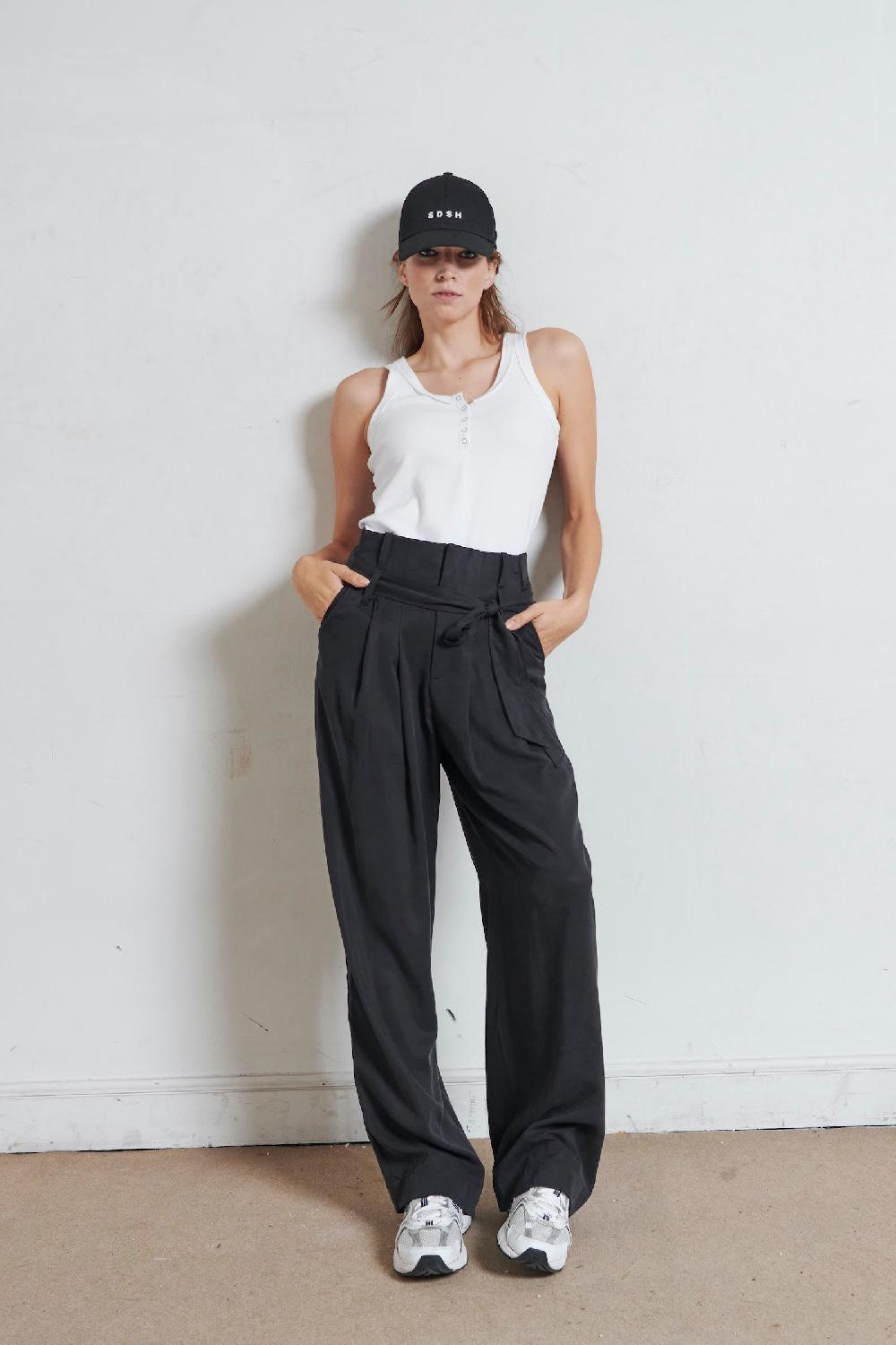 sarah de saint hubert WOODY TENCEL TROUSERS - Black