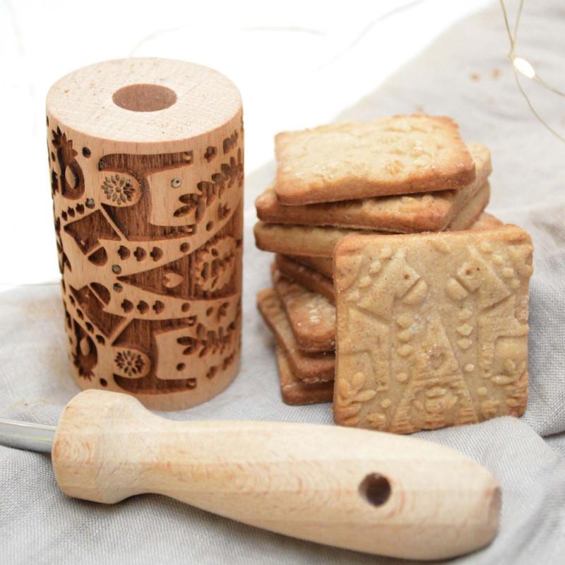 Scrapcooking Mini Embossing Wooden Roller Xmas Deco