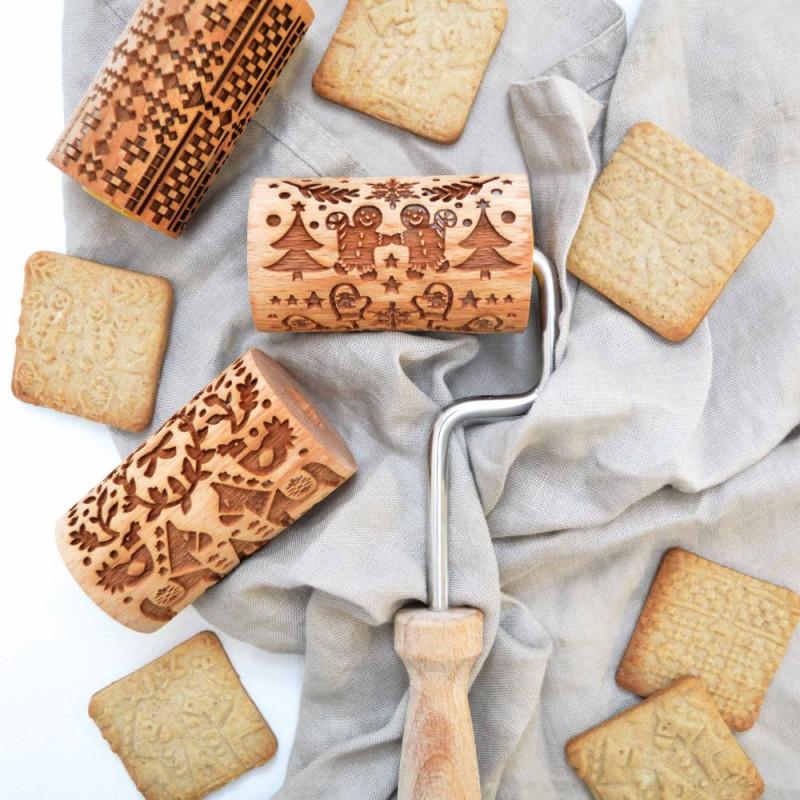 Scrapcooking Mini Embossing Wooden Roller Xmas Deco