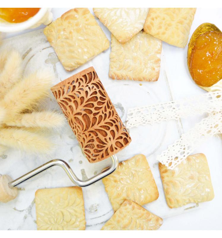 Scrapcooking Mini Embossing Wooden Roller Undine