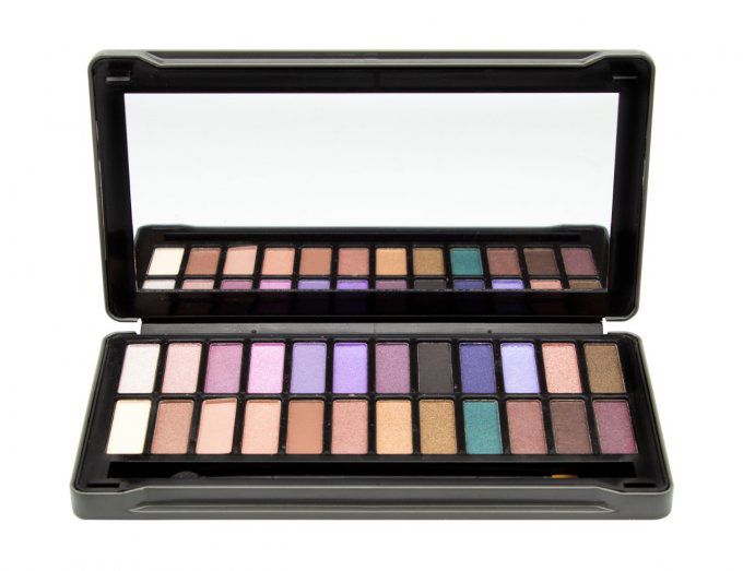 sdi paris Grande Palette de maquillage smoky Intense - 24 couleurs - 21 g - Magic Studio